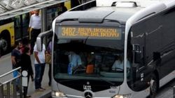 Zeytinburnu metrobüs durağı kapatıldı