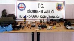 Askerleri gören PKK'lılar silahlarını bırakıp kaçtı