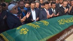Kazada ölen başkan yardımcısının oğlu toprağa verildi
