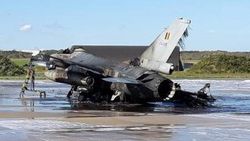 Belçika'da F-16 uçağı patladı