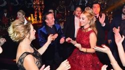 Ali Ağaoğlu'ndan kızına düğün hediyesi