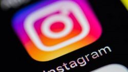 Instagram'da ekran görüntüsü alan görünecek