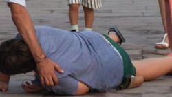 Küçük Kaya yere düştü