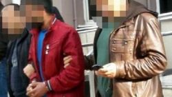 Cezaevi firarisi evine girerken yakalandı