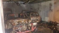 Sancaktepe’de 2 otomobil alev alev yandı