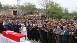 120 nüfuslu köyün şehidini, 5 bin kişi uğurladı