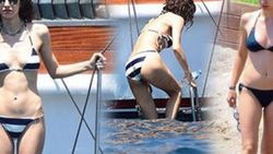 Beren Saat bikinili görüntülendi
