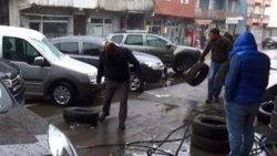Kar yağdı, sürücüler oto lastikçilere akın etti