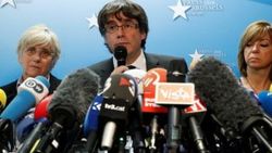 Katalonların kaçak liderinden bağımsızlık açıklaması
