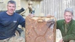 Koleksiyoncunun aldığı Sovyet tankından hazine çıktı