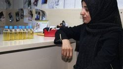Karın ağrısıyla gittiği doktorda 7 şişe kist çıkarıldı