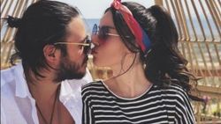 Pelin Akil, tek yumurta ikizlerini dünyaya getirecek