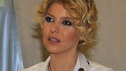 Gülben Ergen'in ağlamaktan yüzü gözü şişti