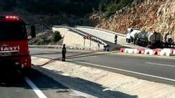 İzmit TEM otoyolunda tanker yangını