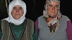 Eşleri madende ölen ana kız madenciler için ağlıyor