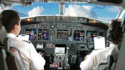 Pilot, denizi kirleten gemiyi ihbar etti