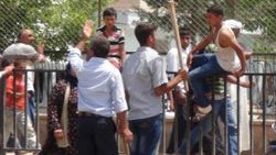 Şanlıurfa'da sandık başında kavga: 15 yaralı