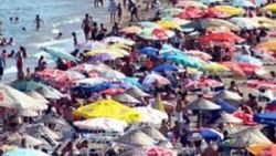 Uzun tatil turizmcilerin yüzünü güldürdü