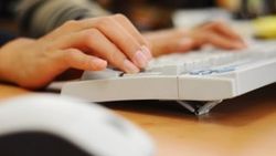 Yoksul ailelere ücretsiz internet