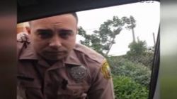 ABD'li kadın sürücü hızlı giden polisi uyardı
