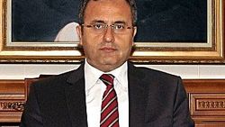Denizli Valisi merkeze alınmak için dilekçe verdi