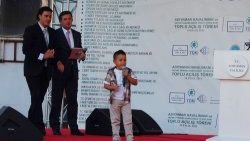 Küçük Abdullah'tan Erdoğan'a mani