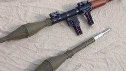 Baskın yapılan TIR'dan cephanelik çıktı