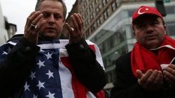 Kayseri ve İstanbul şehitleri New York'ta dualarla anıldı