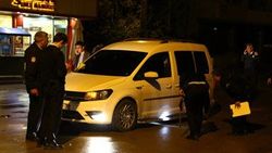 Adana'da seyir halindeki araca saldırı: 1 ölü 1 yaralı