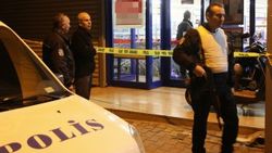 Adana'da markette silahlı soygun