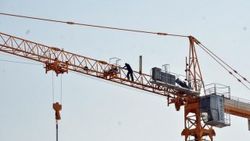 Adana'da 41 metre yükseklikte eylem