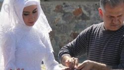 Adana'da evli çiftin aracından altınları çalındı