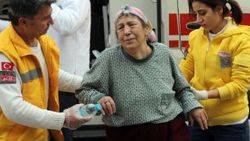 Adana'da ağabeyini kurtaramayan kadın feryat etti