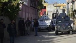 Adana'da polis ekibine pompalı tüfekle ateş açıldı