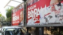 Adana'da Erdoğan afişi yırtan çocuklar serbest