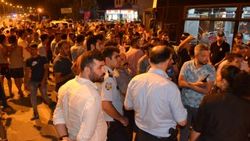 Adıyaman'da ölümlü kaza sonrası mahalleli yolu kapattı