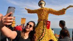 Mersin'de festival coşkusu sürüyor