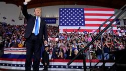 Trump Suudi Kral Selman'a bakanını gönderiyor