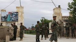 Taliban'dan Afganistan'da askeri kampa saldırı