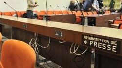 Nazi davasına yabancı gazeteciler alınmalı