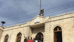 Afrin'e Türk bayrağı dikildi