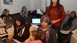 Afyonkarahisar'da bir köyde internet dersi