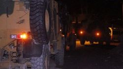Hakkari'de askeri araç devrildi
