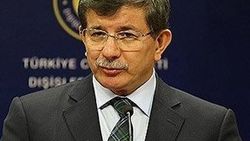 Davutoğlu AB Temsilcisi Ashton ile telefonda görüştü
