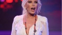 Ajda Pekkan'ın 20'lik dişi çekilecek