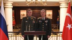 Hulusi Akar, Rus mevkidaşıyla görüştü