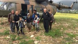 Kaybolan kardeşler birbirine sarılı bulundu