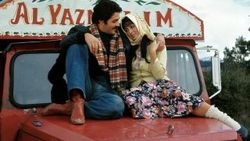 Yüzyılın en iyi Türk filmi Selvi Boylum Al Yazmalım oldu