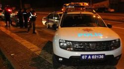 Alkollü sürücü polis aracına çarparak durdu