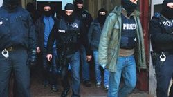 Almanya'da 250 polisle IŞİD operasyonu